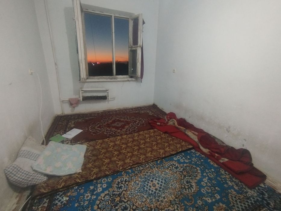 Uy sotiladi arzon narxda narxi kelishiladi