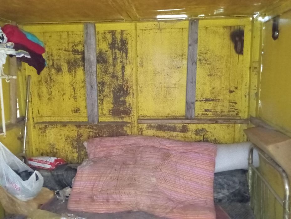 Домик металлический