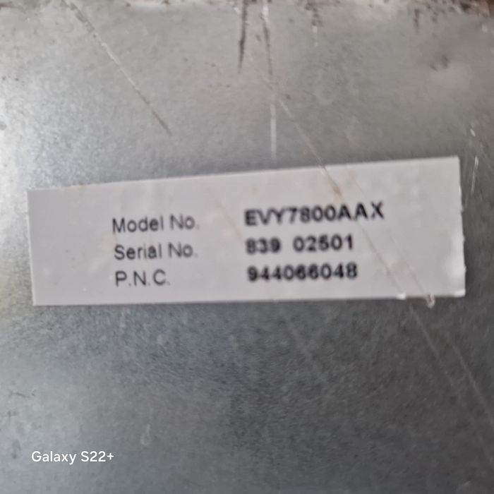 Компактна фурна и микровълнова за вграждане AEG