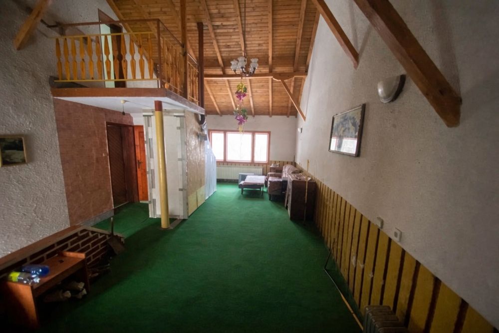 Продава се Къща в с. Церецел, Област София-област - 334 кв.м за 136 €/кв.м - Снимка #19