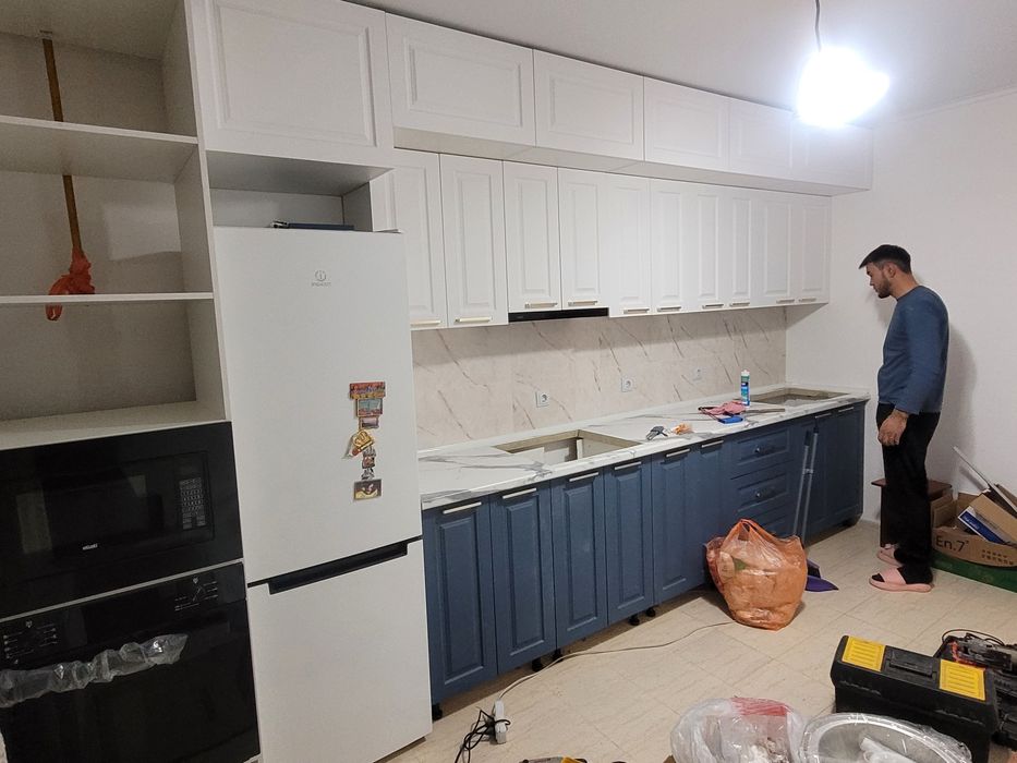 Кухния до потолка