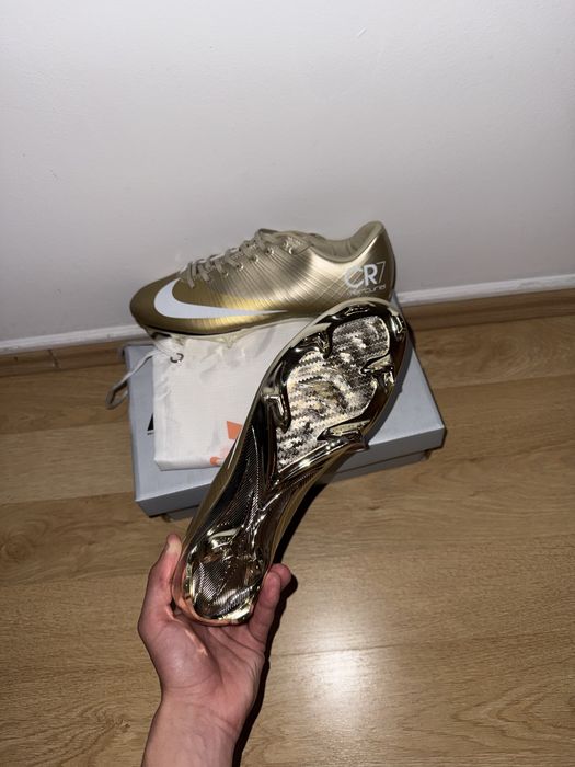 Ghete Nike Mercurial CR7 Rare Gold Limited Edition marimea 43 si 44.5
