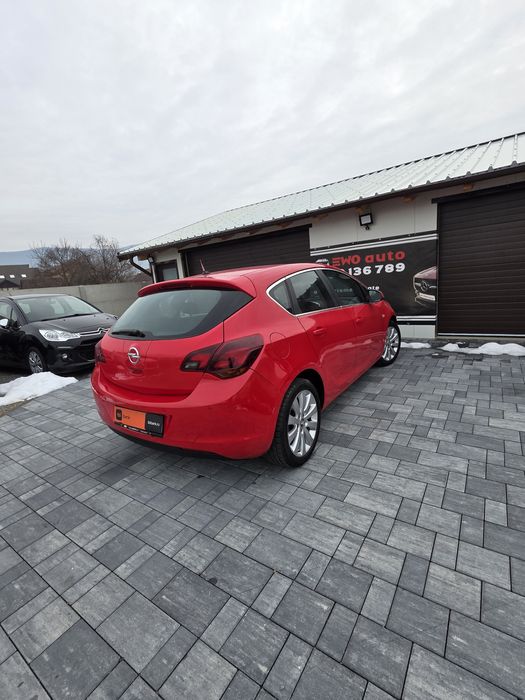 Opel astra an 2011 euro 5 posibilitate rate fără avans  Transport grat