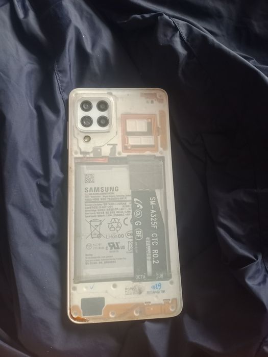 Продам смартфон Samsung A22