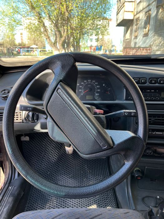 Продам машину Lada 2114