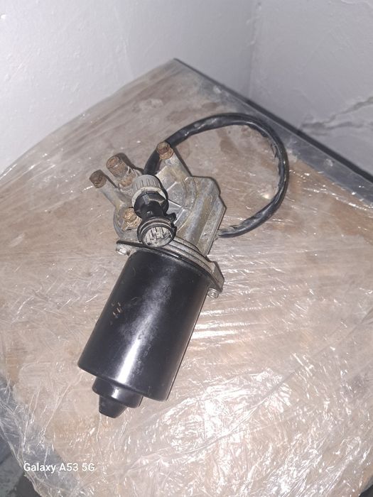 Мотор стеклоочистителя