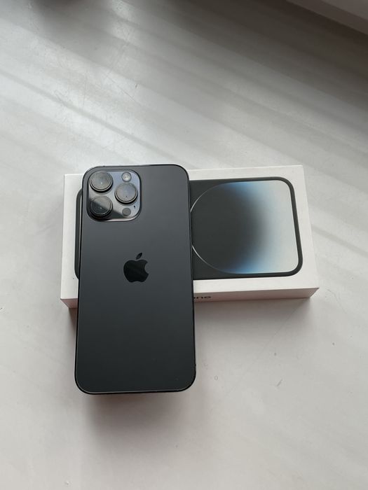 Продам Iphone 14 pro max 1 tb