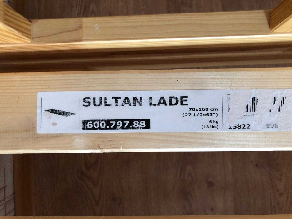 Продам деревянную кровать