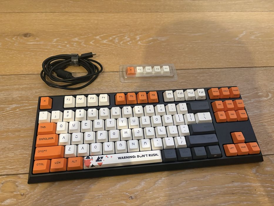 Клавиатура Varmilo Cliff VCS87 Bot: Awake Triple Mode, Cherry MX Red