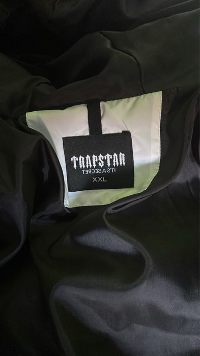 Trapstar бяло яке без забележки