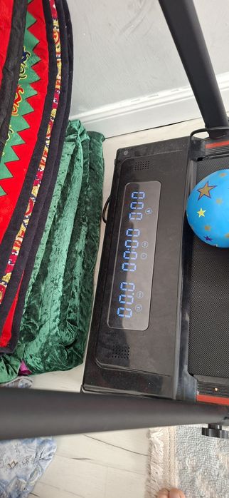 Продам беговая дорожка!