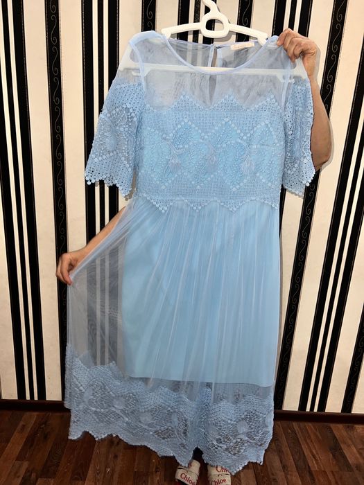 Платье почти новое