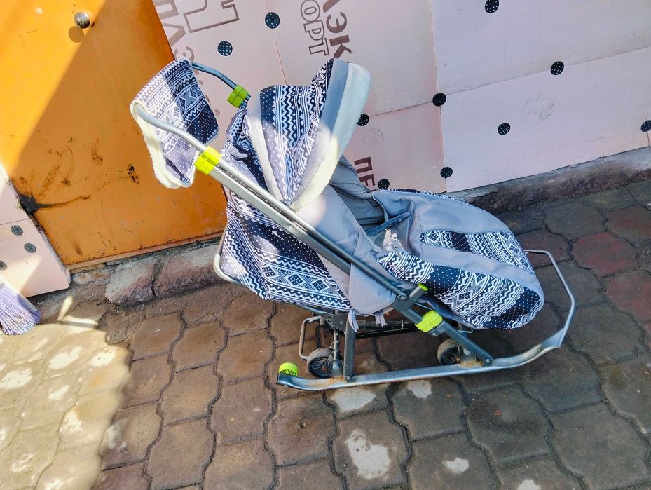 Продам санки-коляску