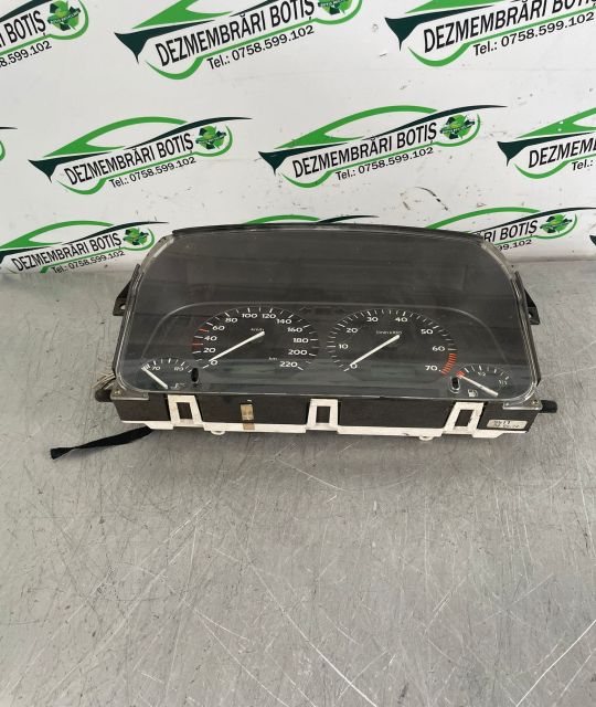 Ceasuri bord 5 3923 259 00 Volkswagen VW Golf a 3-a generatie
