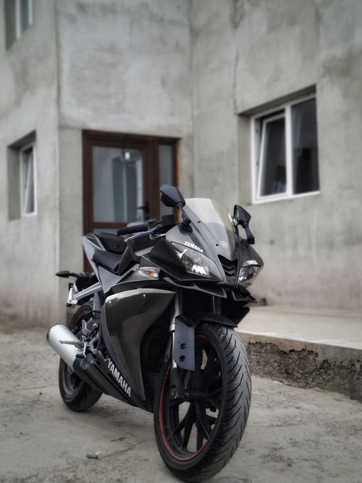 Vând Yamaha yzf r125 2014