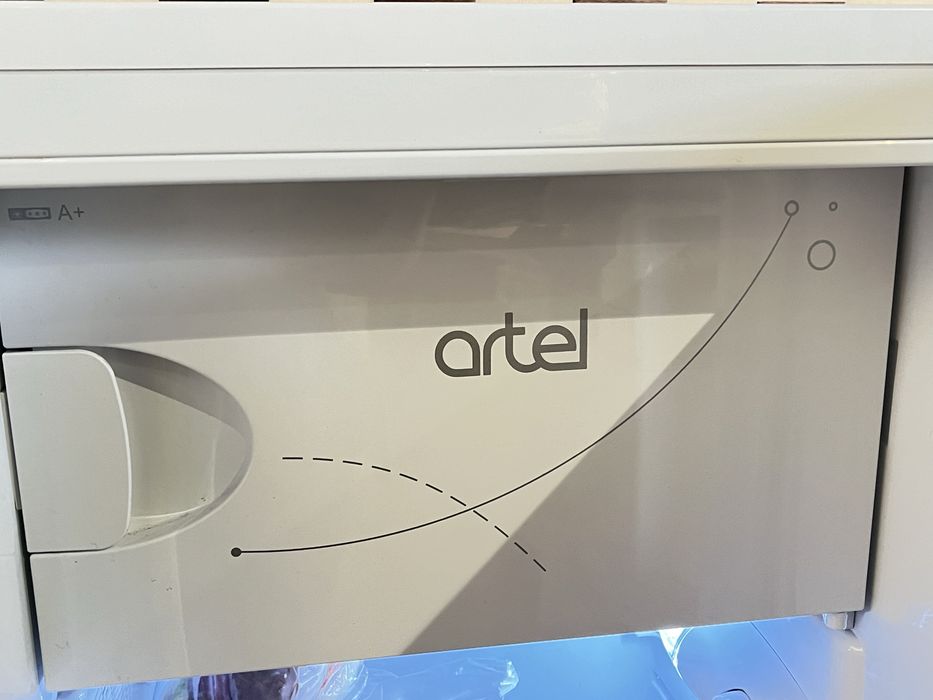 холодильник ,маленькая