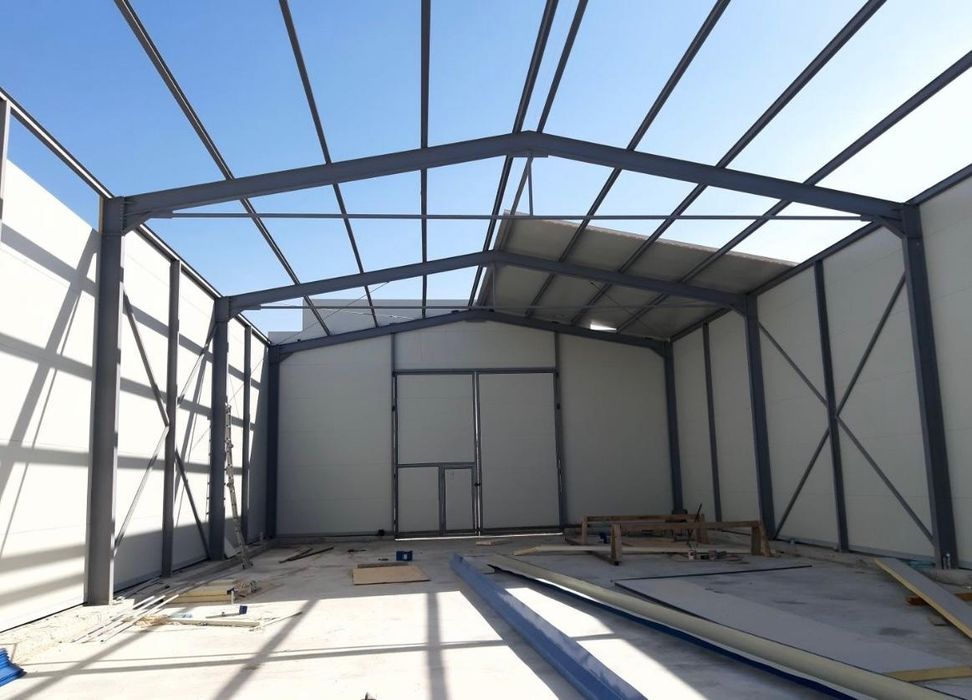 Vindem hale metalice diferite suprafețe cu urmatoarele destinații :

-