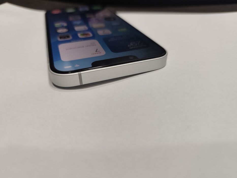 iPhone 16e White 128GB Că NOU Liber de rețea Stare IMPECABILA