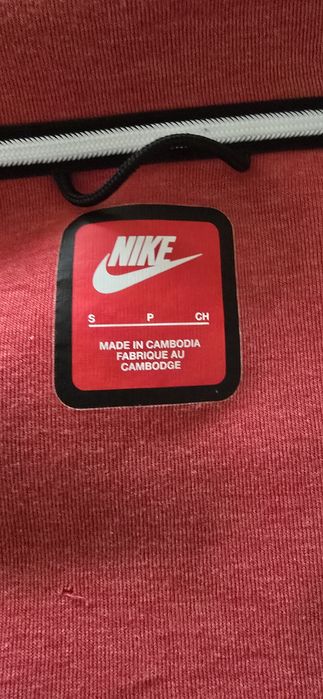 Nike tech mărimea s rosu