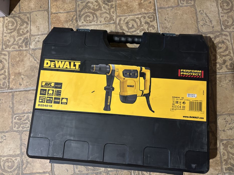 Перфоратор DeWALT D25481K-QS