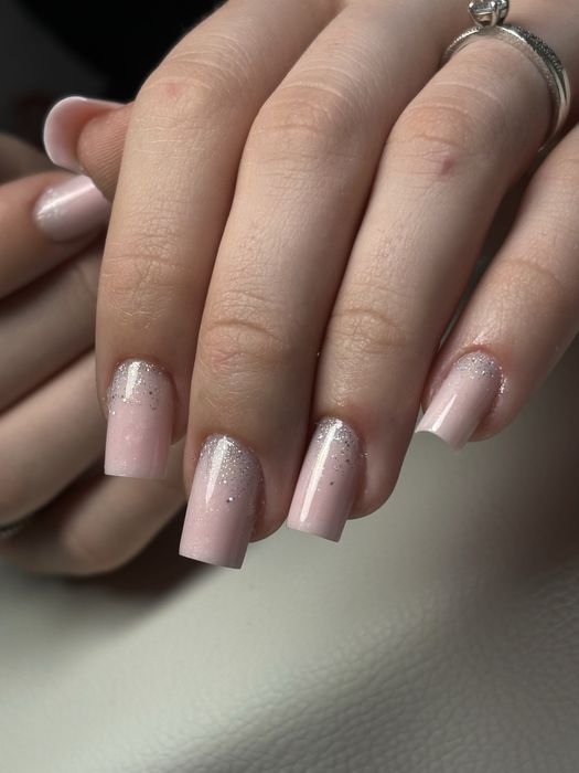 Unghii cu gel /Unghii