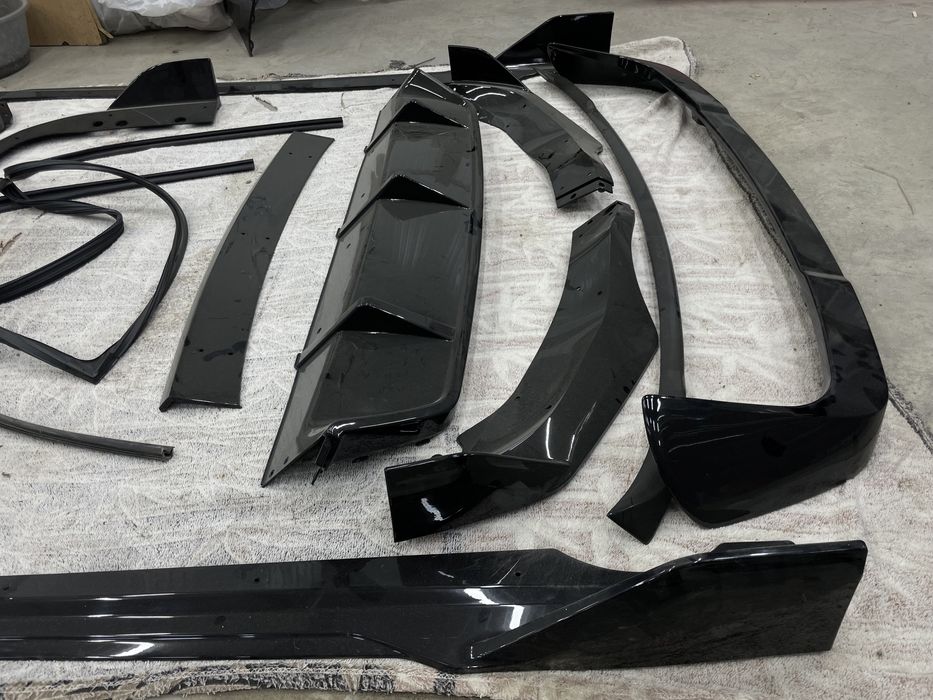 Продам компклет обвес BMW X5 G05