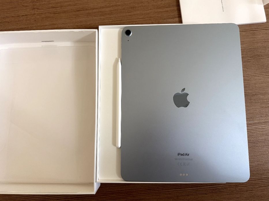IPad air 13-inch (M2) WiFi 256гб
