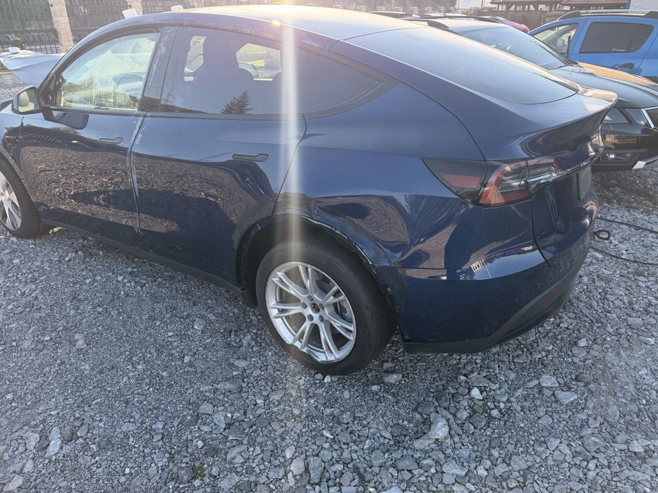 На части Тесла модел Y , tesla Y
