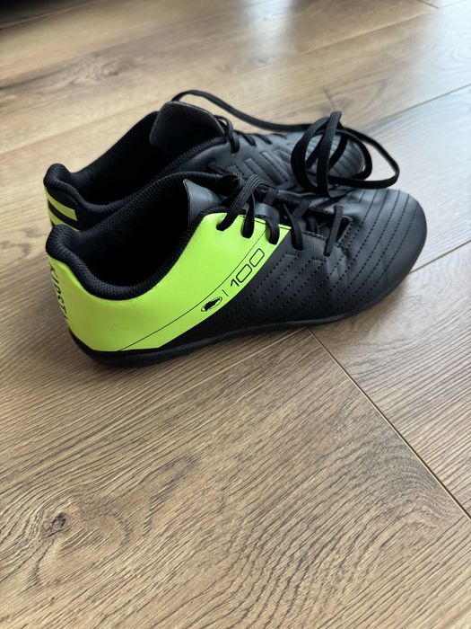 Ghete fotbal cu crampoane marimea 35