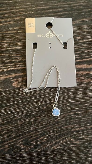 Сребърни колиета