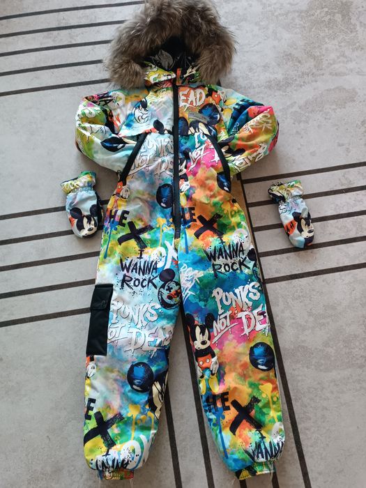 Продам детский комбинезон