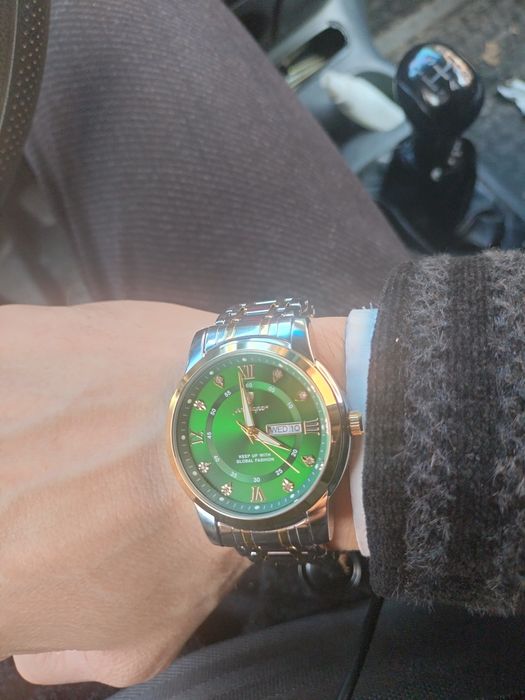 Soat sotiladi "poedagar"