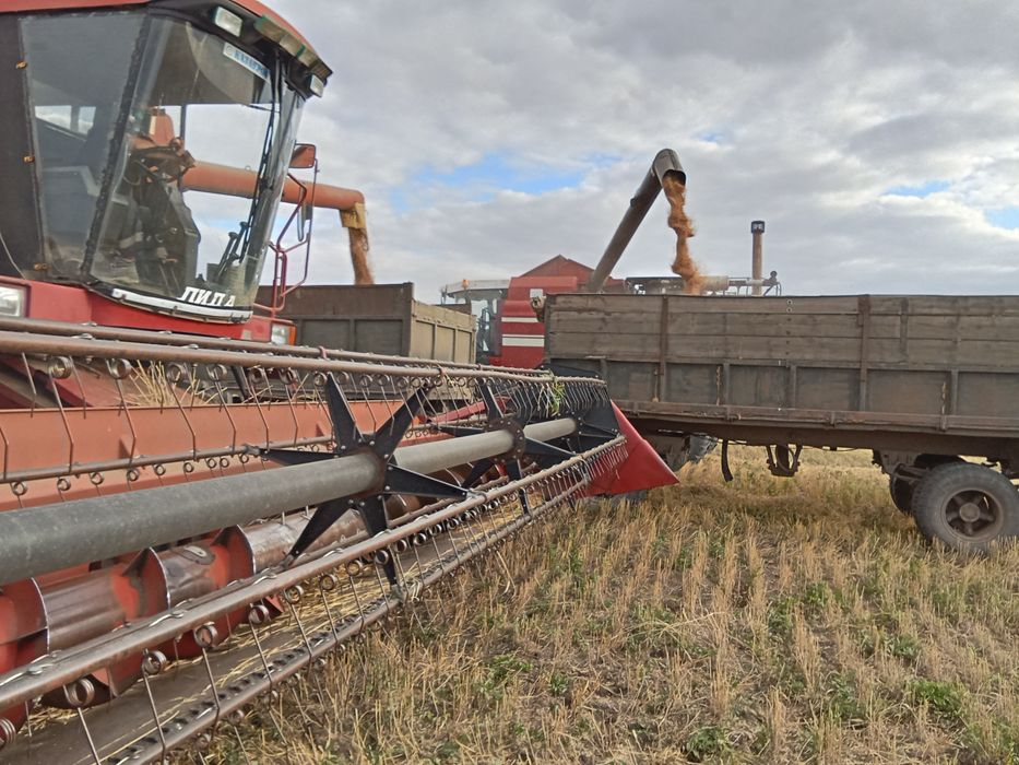 Продам комбайн лида 1300