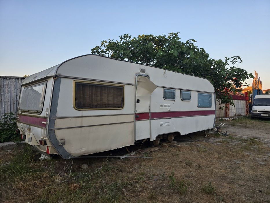Каравана за продаване.