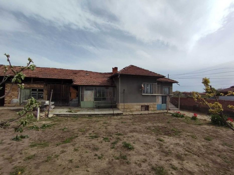 Продава се Къща в с. Батишница, Област Русе - 126 кв.м за 143 €/кв.м - Снимка #2