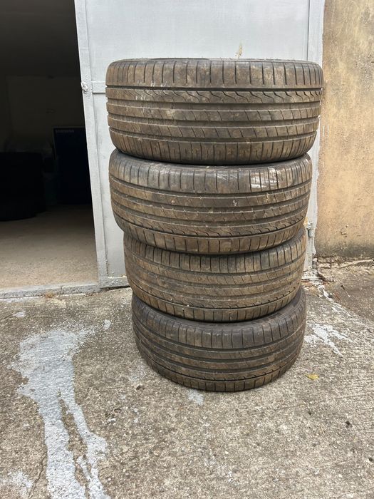 4 Jante cu cauciucuri Pirelli si 3 cauciucuri 285/35 R20, 4 cauciucuri m+s 265/40 R20