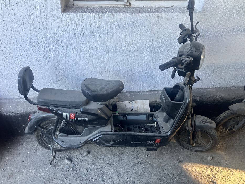 Електро самокат 2 штуки