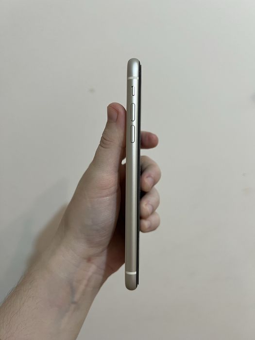 iPhone 11 white 128GB