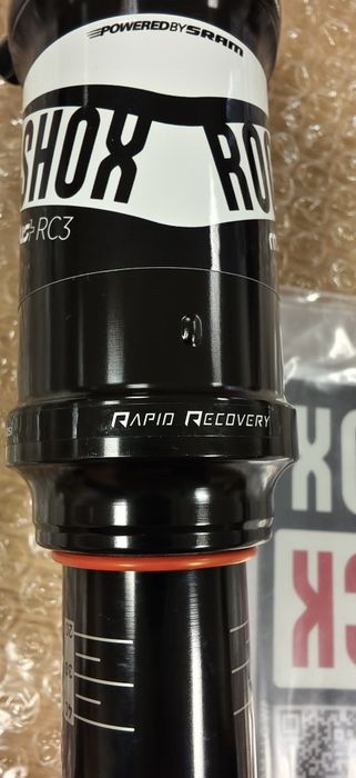 Заден амортесьор/Шок RockShox Monarch Plus RC3 DebonAir-200 x 51mm M/L