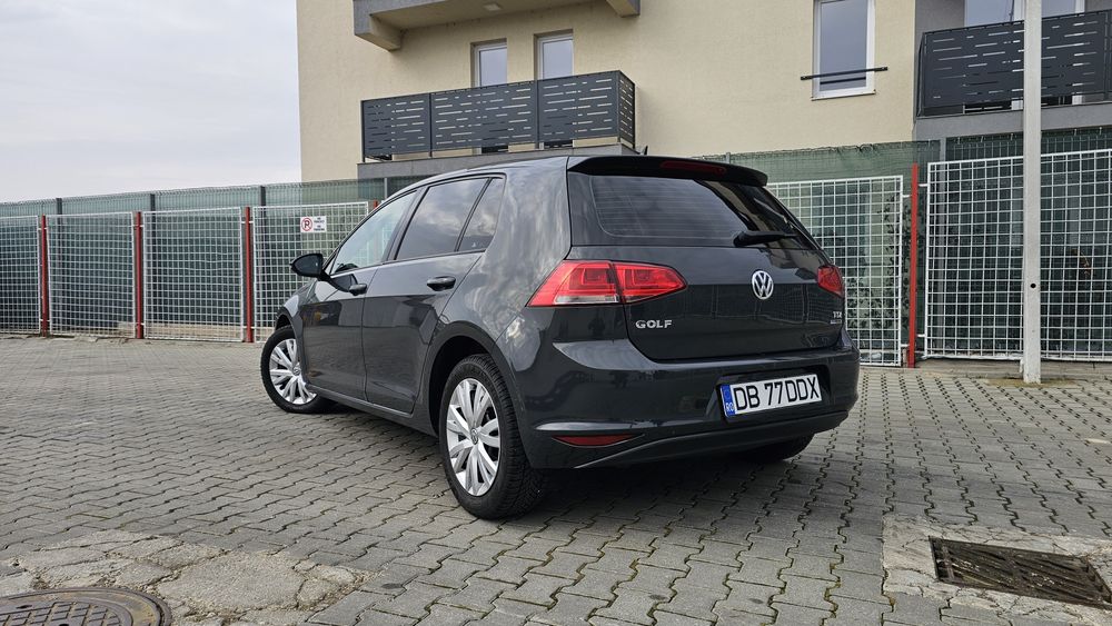 Vw Golf 7  Hatchbeak