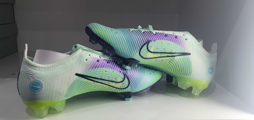 Професионални Бутонки Nike Mercurial Dream Speed Vapor 14 Elite FG