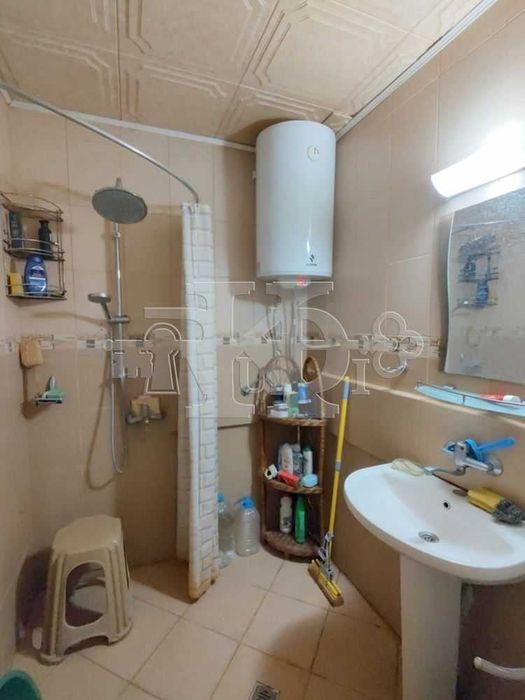 Продава се Тристаен апартамент в Добрич, ЖП Гара - 89 кв.м за 831 €/кв.м - Снимка #11