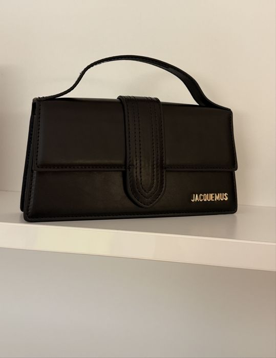 дамски чанти JACQUEMUS в различни цветове