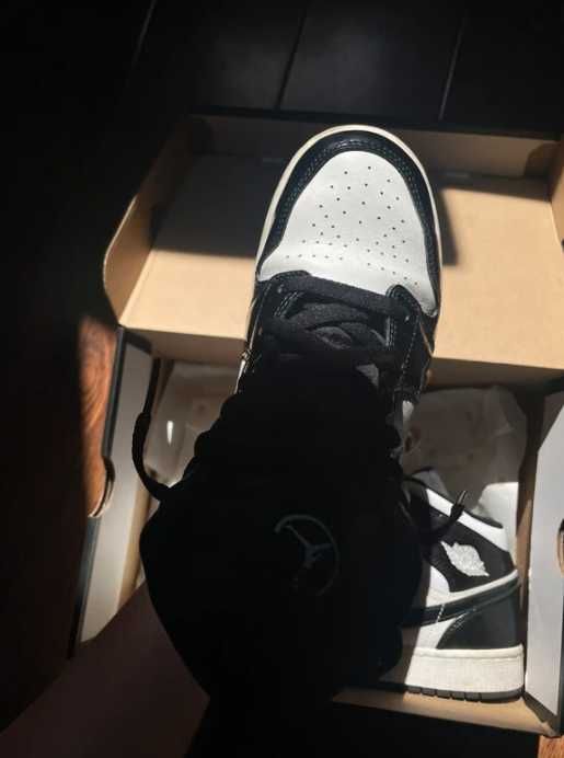 Nike Air Jordan Mid