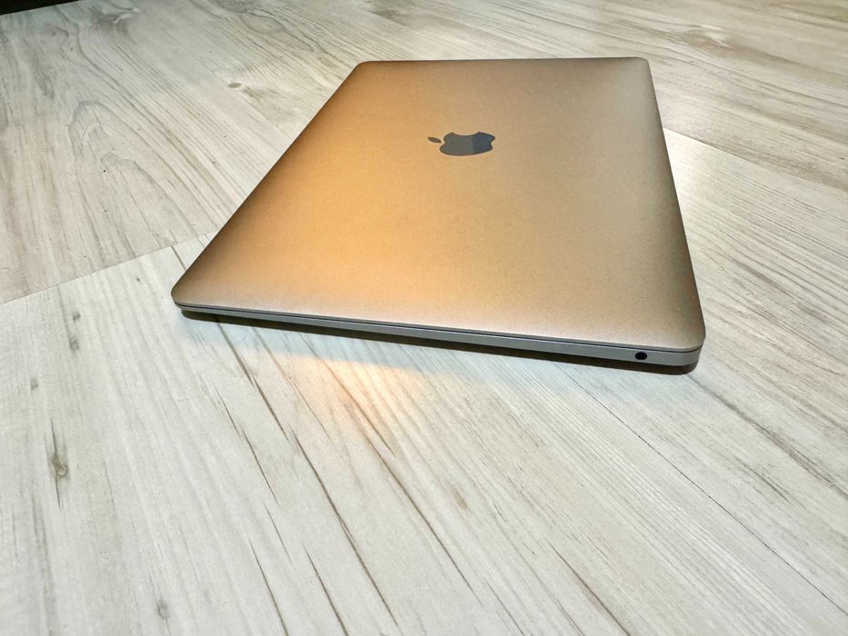 Macbook Air M1 // Ram 8Gb // Ssd 500gb // 241 cicluri