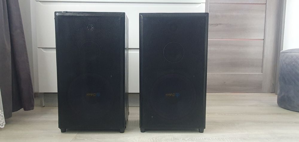 Vând doua boxe pasive din imagine.