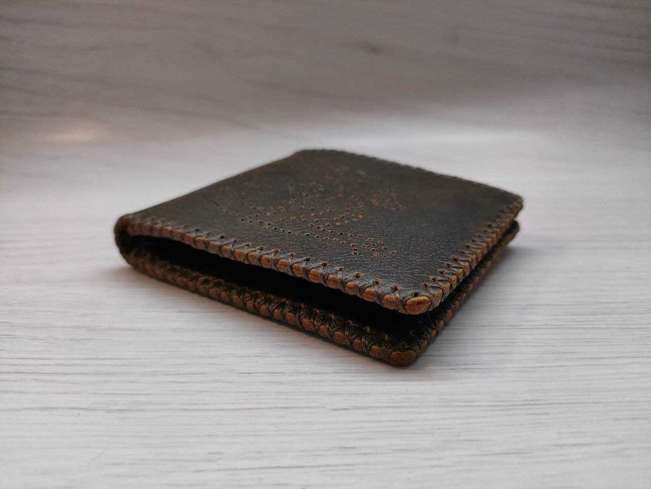 Мужской  кошелек (портмоне, бифолд) натуральной кожи. Ручная работа