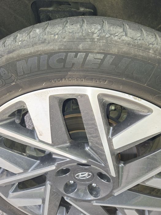 Шины летные 255/45/20