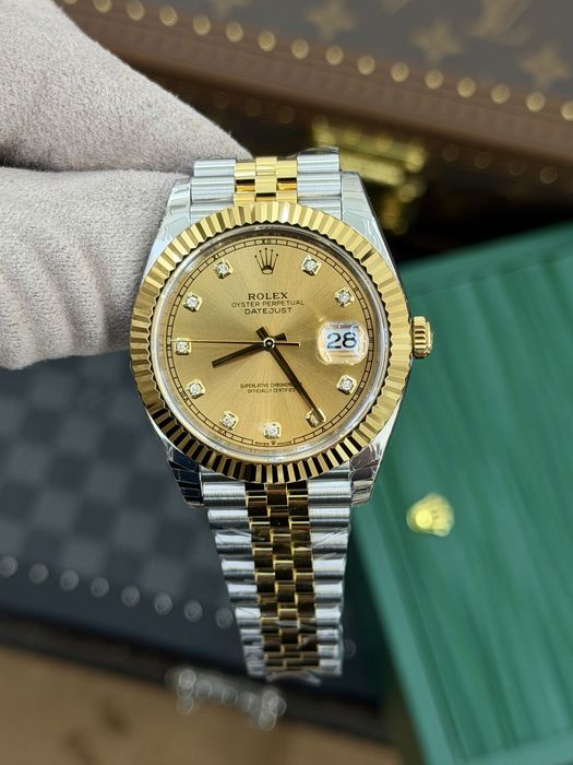 Rolex Date-Just 41mm Champagne ETA 3235