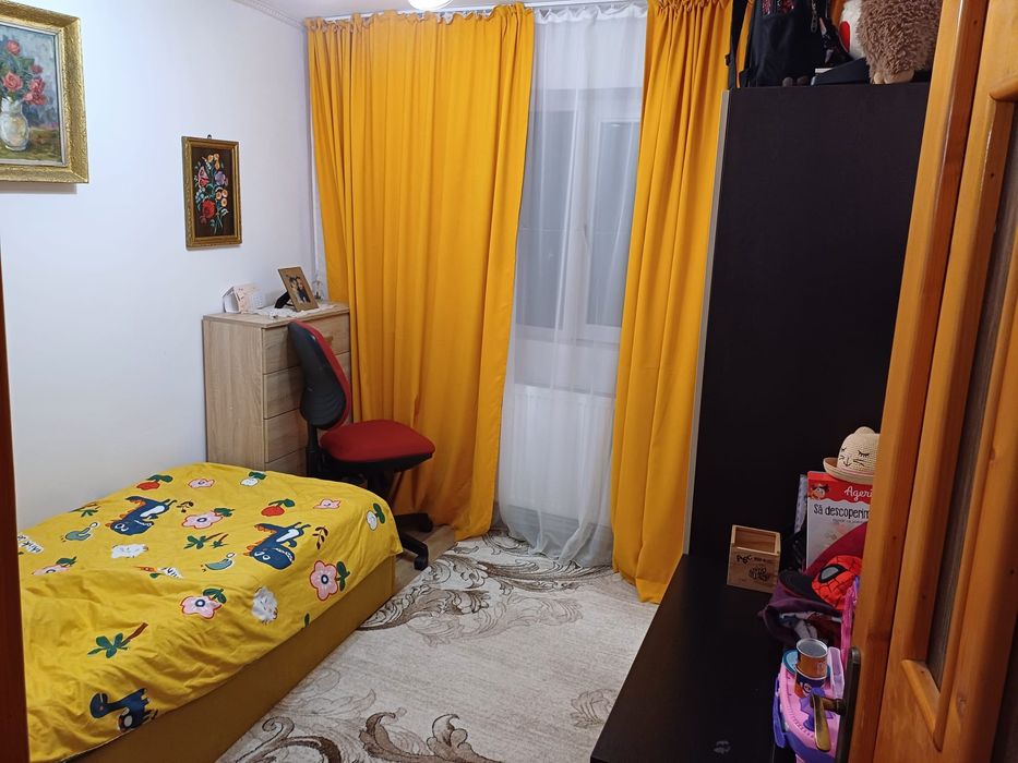 Apartament 3 camere decomandat